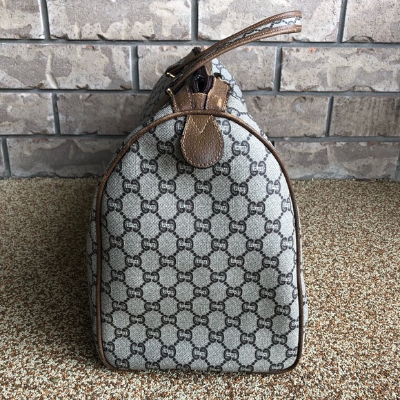 COPY - Authentic Gucci 40 duffle/weekender - Picture 2 of 6